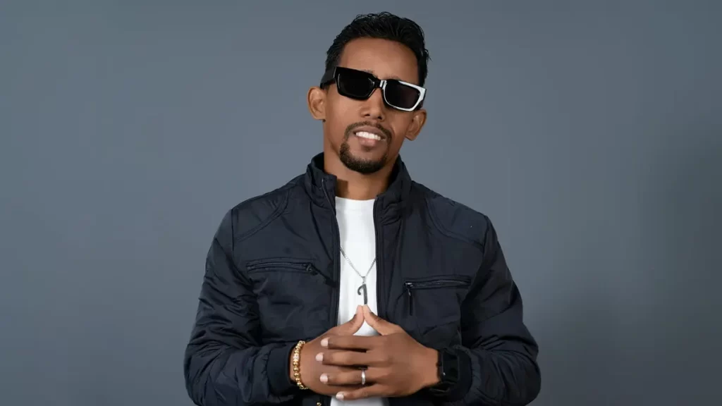 Portada - Biografía de J-Ex Music - cantante urbano cristiano dominicano - Musicaurbanacristiana.com
